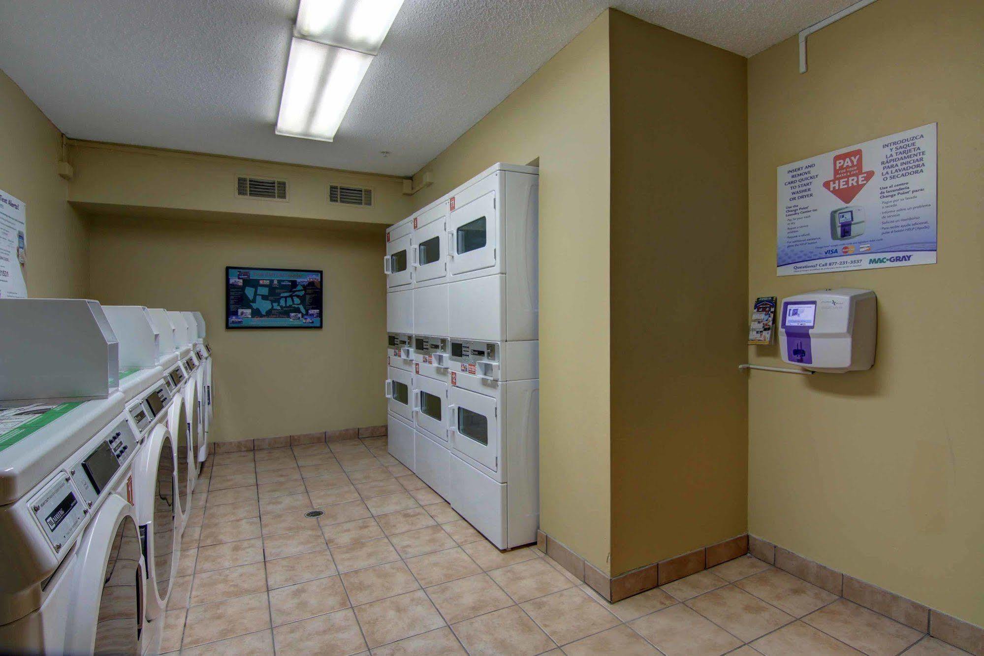 Intown Suites Extended Stay Atlanta Ga - Snellville Eksteriør bilde