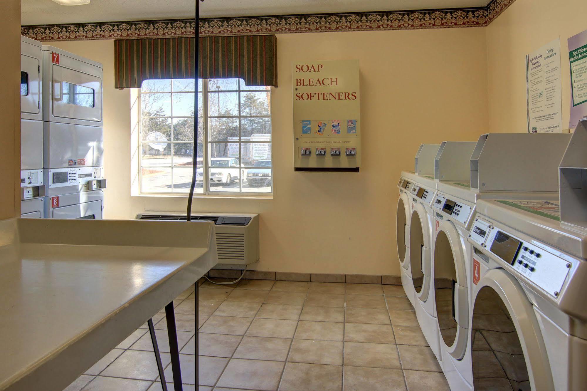 Intown Suites Extended Stay Atlanta Ga - Snellville Eksteriør bilde